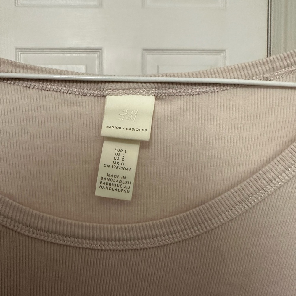 H&M Basics Light Pink Ribbed Tee - Picture 2 of 2
